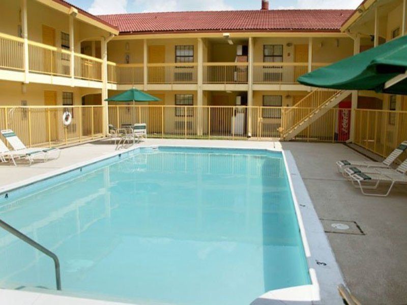 La Quinta Inn By Wyndham Baton Rouge University Area المظهر الخارجي الصورة